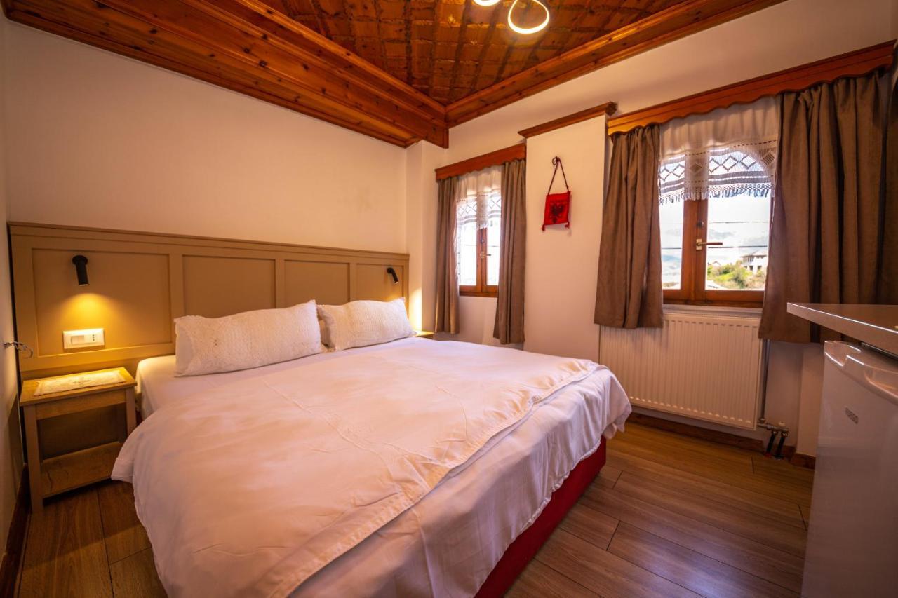 Bed And Breakfast Kotoni Gjirokastër 외부 사진
