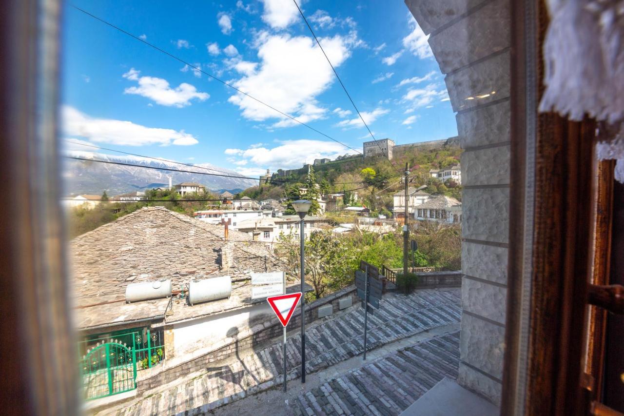 Bed And Breakfast Kotoni Gjirokastër 외부 사진