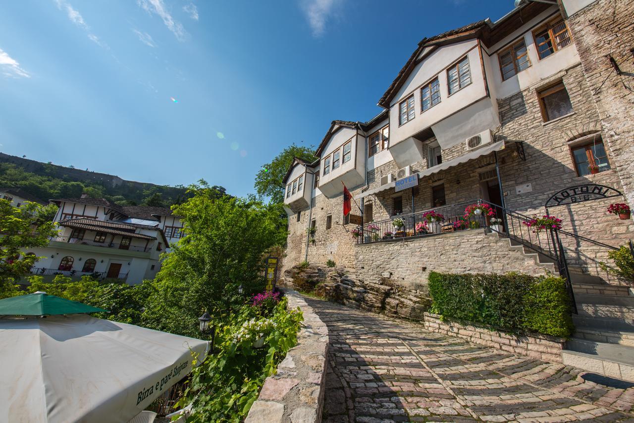 Bed And Breakfast Kotoni Gjirokastër 외부 사진